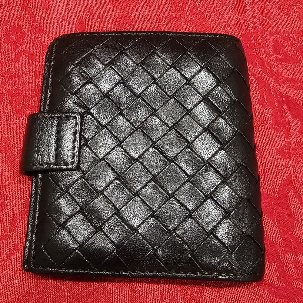 Bottega Veneta Black Leather Small Snap Wallet - Picture 5 of 12